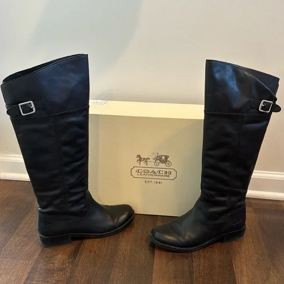 Coach Boots - Picture 1 of 9